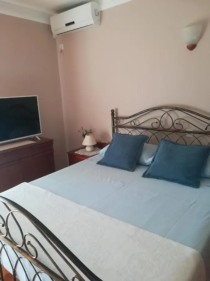 Apartmani Villa Otilija 포레치 0*,  크로아티아