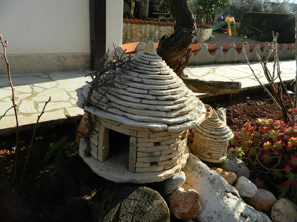 아파트 Apartmani Villa Otilija 포레치 크로아티아