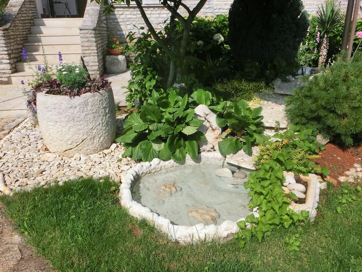 Apartmani Villa Otilija 포레치 크로아티아